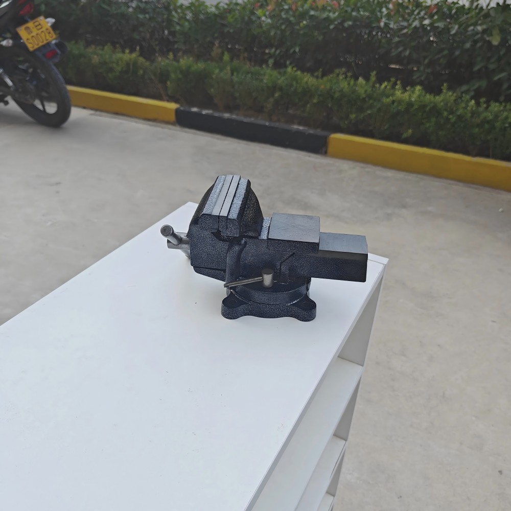 360 ° কাস্ট ইস্পাত বেঞ্চ ভিস